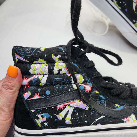 Vans Unisex Toy Story Sk8 Hi Buzz Lightyear Lace Up Sneakers Shoes Size M5.5 W7 - Picture 3 of 12